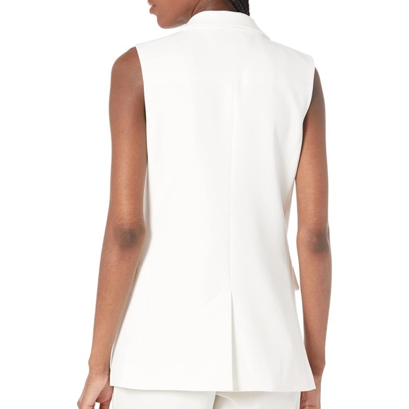 The Drop Rumi Elongated Vest in Ivory - Picture 3 of 8